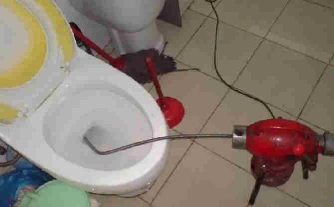 兰州马桶通下水